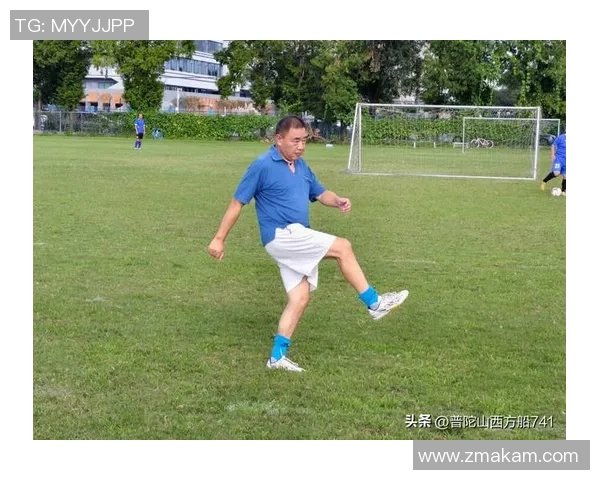 当足球迷偶遇球星时那些尴尬又搞笑的瞬间你都经历过吗 当足球迷偶遇球星时那些尴尬又搞笑的瞬间你都经历过吗