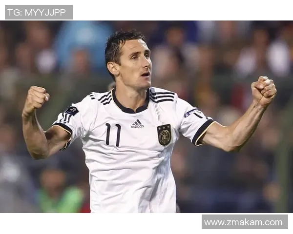 足球巨星夕阳下的告别之路：从辉煌到退役的传奇转折